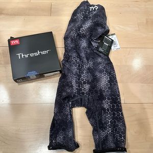 Women’s TYR akurra thresher open back tech suit swimsuit size 28